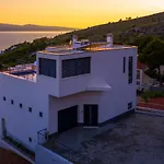 Mare Villa *