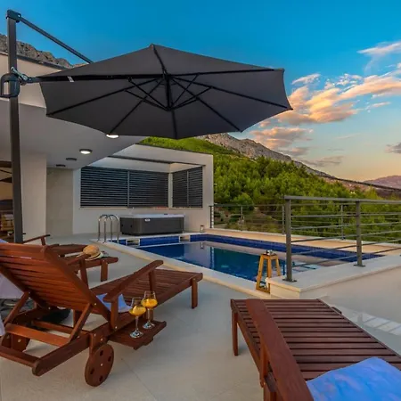 Mare Villa
