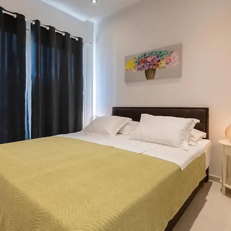 Mare Villa *