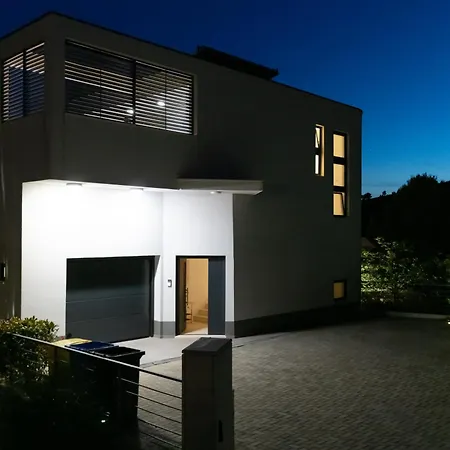 Mare Villa