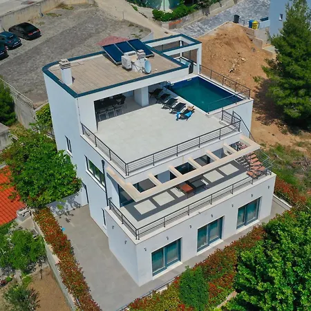Mare Villa *